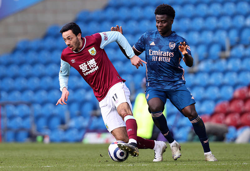 AYX-包含Uzi遭遇十五连败，阿森纳教练面临压力！的词条